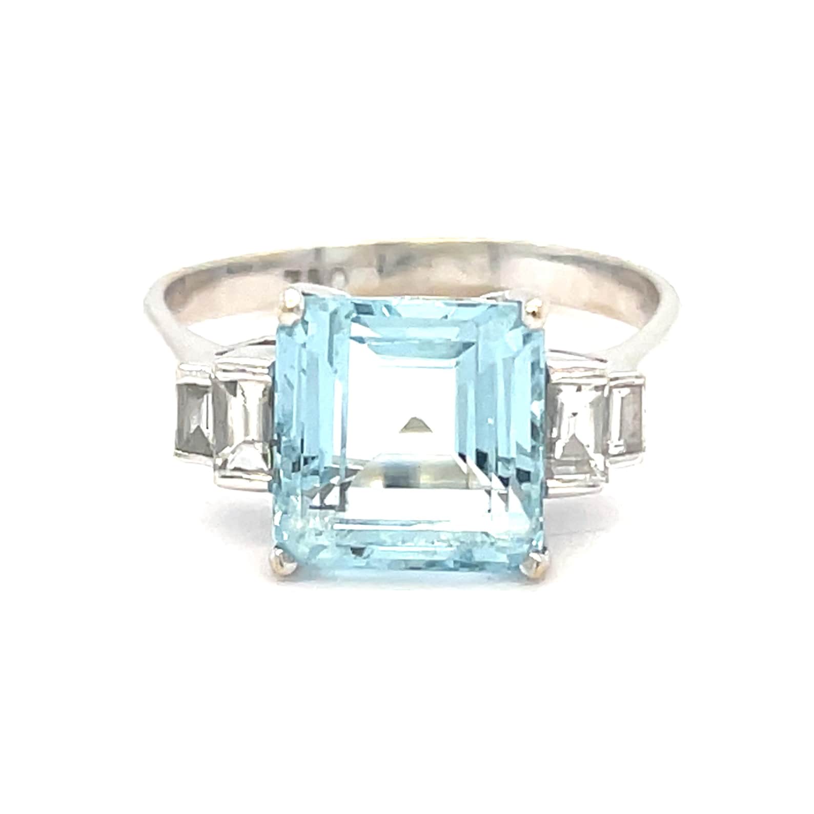 Mid 20th Century Aquamarine and Diamond Ring