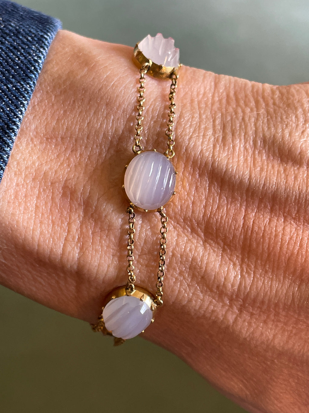 An Victorian Moonstone Bracelet set in 18ct Gold